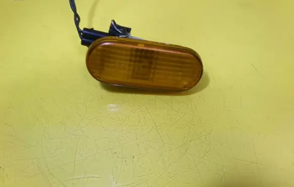 Volkswagen Sharan Front fender indicator light 3A0949117A