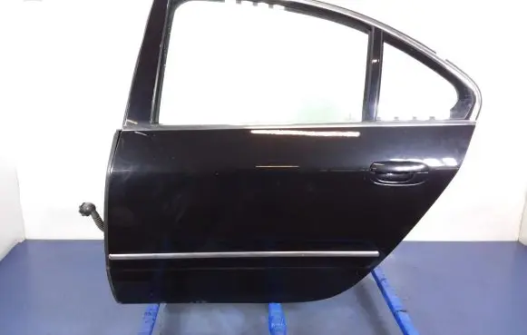 Peugeot 607 Rear door