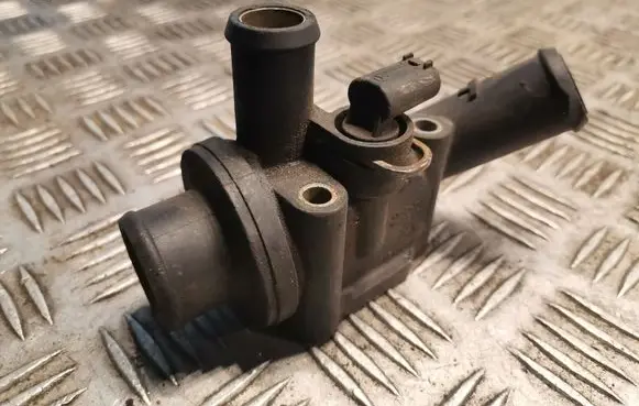 Mercedes-Benz A W168 Thermostat 6682030275