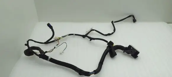 Nissan Pulsar Front door wiring loom 241243ZL0D