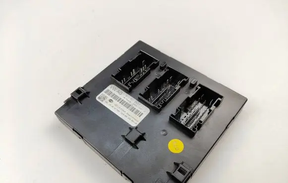 Audi A3 S3 8P Other control units/modules 8P0907063F