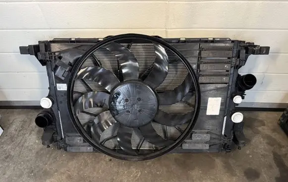 Mercedes-Benz B W247 Radiator set 2475000003