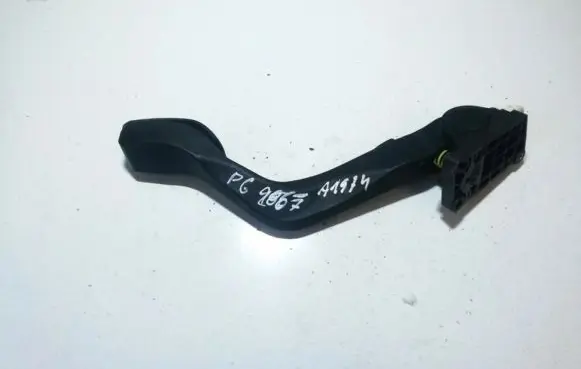 Peugeot 1007 Accelerator throttle pedal 0280752283 9652843680