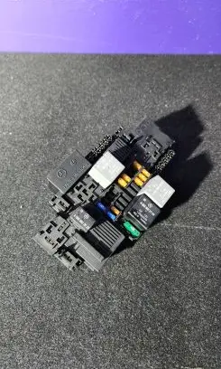 Mercedes-Benz GLC X253 C253 Fuse module A2229063805 182724289 50W212F00