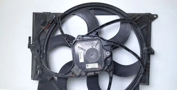 BMW 1 E81 E87 Radiator cooling fan shroud 8240596 850666801 11074810