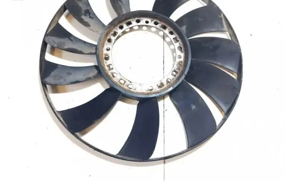 Volkswagen PASSAT B5.5 Fan impeller 058121301b