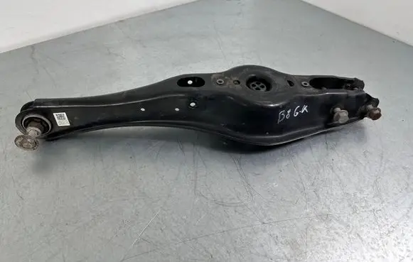 Volkswagen PASSAT B8 Rear upper control arm/wishbone 3Q0505311G