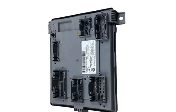 Mercedes-Benz C W206 Central body control module A2069001620