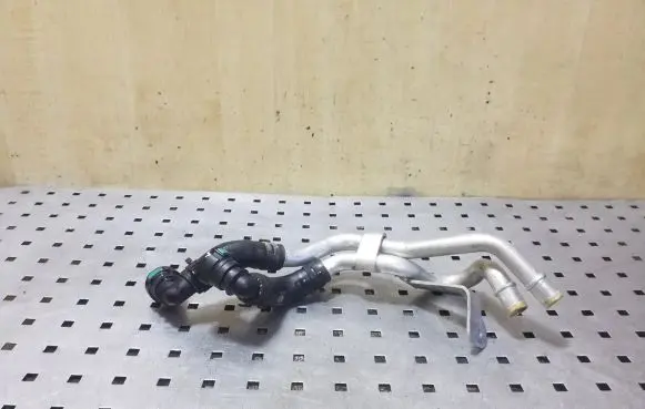 Land Rover Range Rover Sport L494 Engine coolant pipe/hose CPLA18C553AA