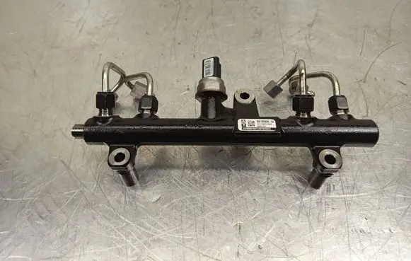 Ford Kuga II Fuel main line pipe 9681909680 28497Z01