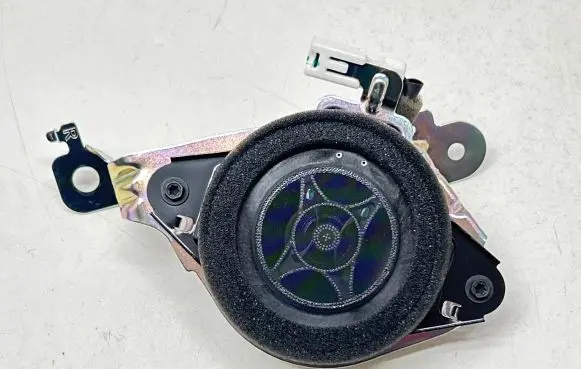 Toyota Land Cruiser (J150) Headliner speaker 8615060210 8923004502A 07320D0101