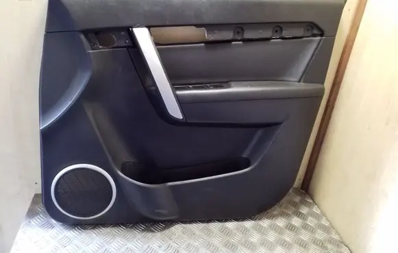 Chevrolet Captiva Front door card panel trim 96441174 96630757