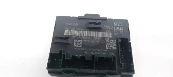 Volkswagen Golf VII Door control unit/module 5q0959393B 5q0959393