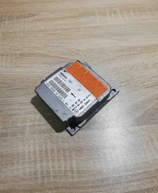 Mercedes-Benz E W210 Airbag control unit/module 0285001165 0018200826