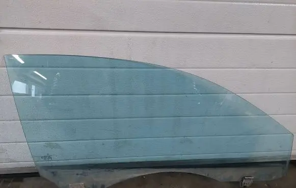 Mercedes-Benz CLK A209 C209 Front door window/glass (coupe) 