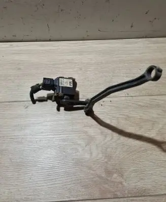 Volvo S80 Headlight/headlamp level sensor 6g9n3c097ad