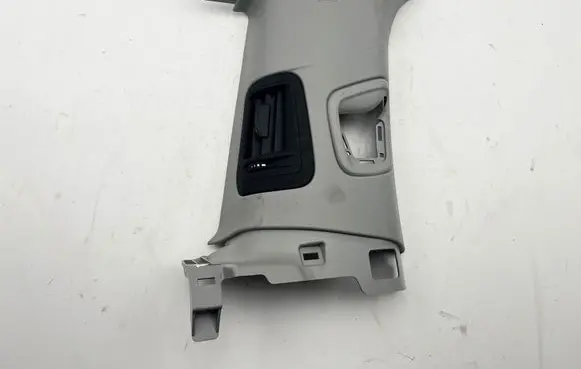 Jeep Grand Cherokee WL (C) pillar trim 6XP05TRMAC 6XP05SA5AC