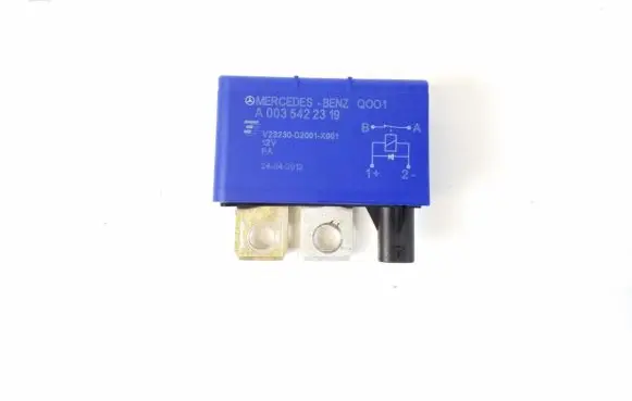 Mercedes-Benz C W204 Other relay A0035422319