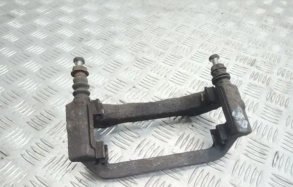 Land Rover Discovery 3 - LR3 Front Brake Caliper Pad/Carrier 
