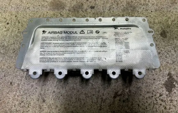 BMW 7 F01 F02 F03 F04 Passenger airbag 39914702304 608739301A 10B2631A0790