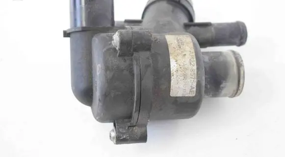 Land Rover Discovery 4 - LR4 Electric auxiliary coolant/water pump AH228575AE