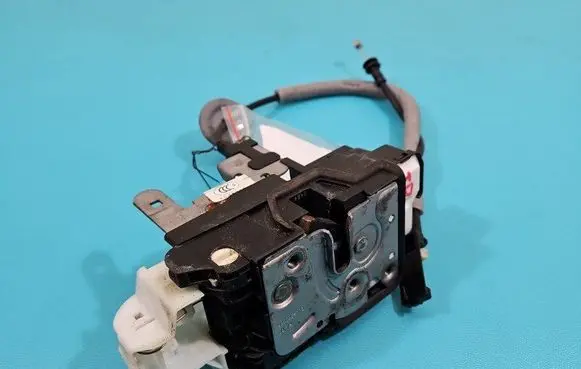Volvo V40 Rear door lock 31391827 IMPRK1477802
