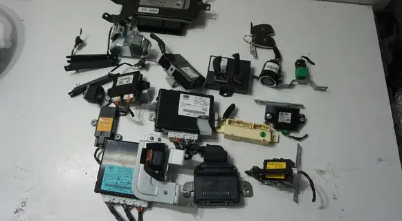 Hyundai i40 Engine ECU kit and lock set 391252A222 391202A222 0281019574