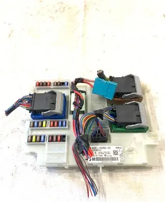 Volvo V70 Comfort/convenience module AG9T14C256HC 31254837AC