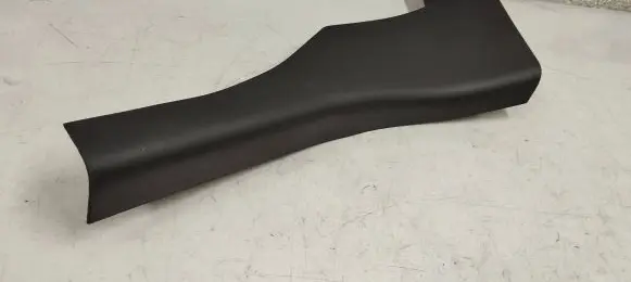Maserati Ghibli (D) pillar trim (bottom) 670010908