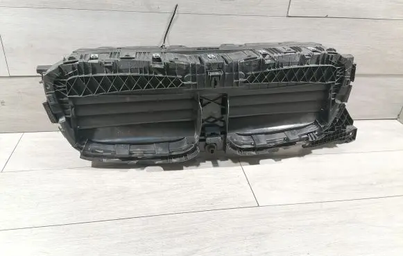 BMW iX3 G08 Intercooler air guide/duct channel T205826