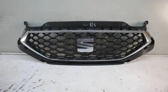 Seat Leon IV Front bumper upper radiator grill 5FA853651E 5NA853651