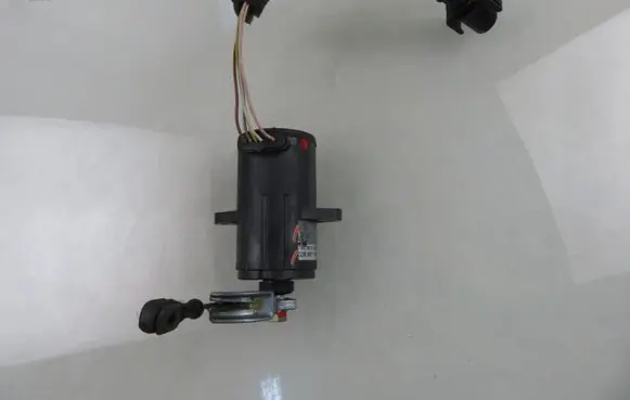 Accelerator throttle pedal