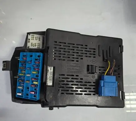 Renault Scenic RX Fuse box set 8200033521B 02063 S108502710G