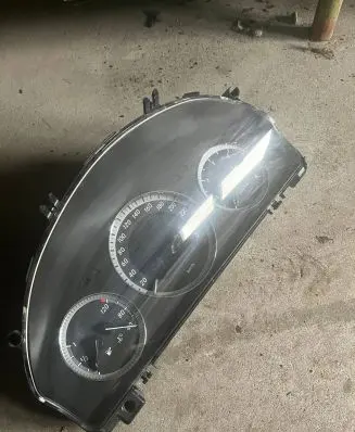 Mercedes-Benz C W204 Speedometer (instrument cluster) A2049002005