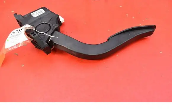 Opel Mokka Accelerator throttle pedal 96892406