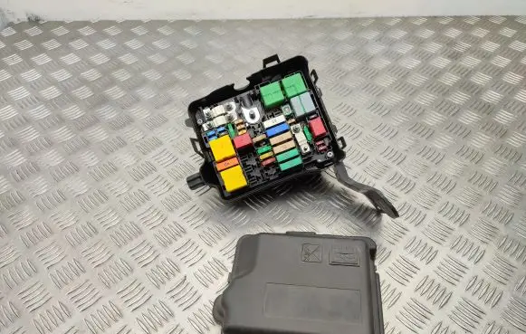 Citroen C4 Cactus Fuse module