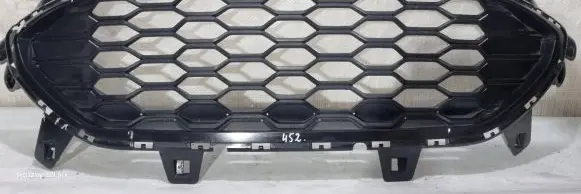 Ford Kuga III Front bumper upper radiator grill