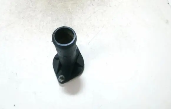 Volkswagen Golf IV Engine coolant pipe/hose 038121121