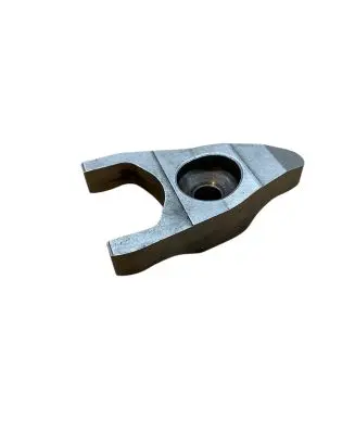 Mitsubishi Pajero Fuel Injector clamp holder