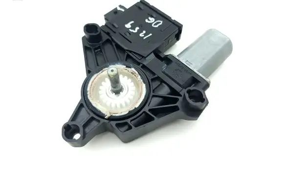Alfa Romeo Giulia Rear door window regulator motor C59674102 C59654102