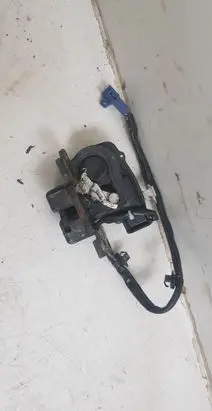 Toyota Prius (XW30) Loading door lock 