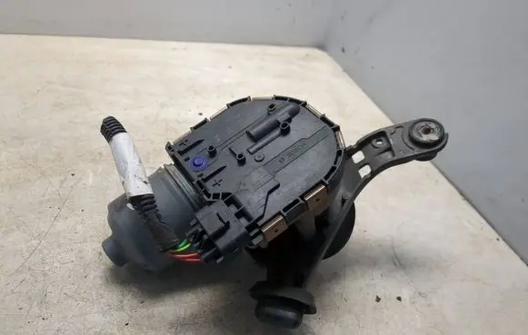 Citroen C4 II Picasso Wiper motor 1137328710 133172514011 0390248103
