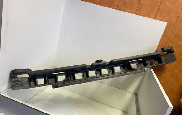 Front bumper foam support bar