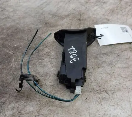 Opel Zafira B Fuel tank cap lock