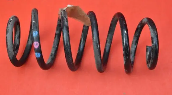 Toyota Auris E180 Rear coil spring