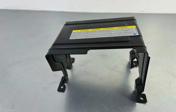 Volkswagen Tiguan Battery box tray 5QF802631
