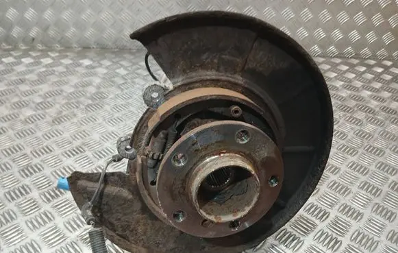 BMW X5 E53 Rear wheel hub spindle/knuckle 