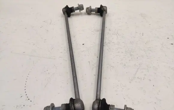 Chrysler Pacifica Front anti-roll bar/stabilizer link 68313384AA