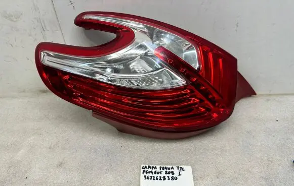 Peugeot 208 Rear/tail lights