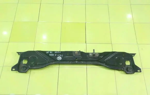Mercedes-Benz E W212 Radiator support slam panel A2126200072